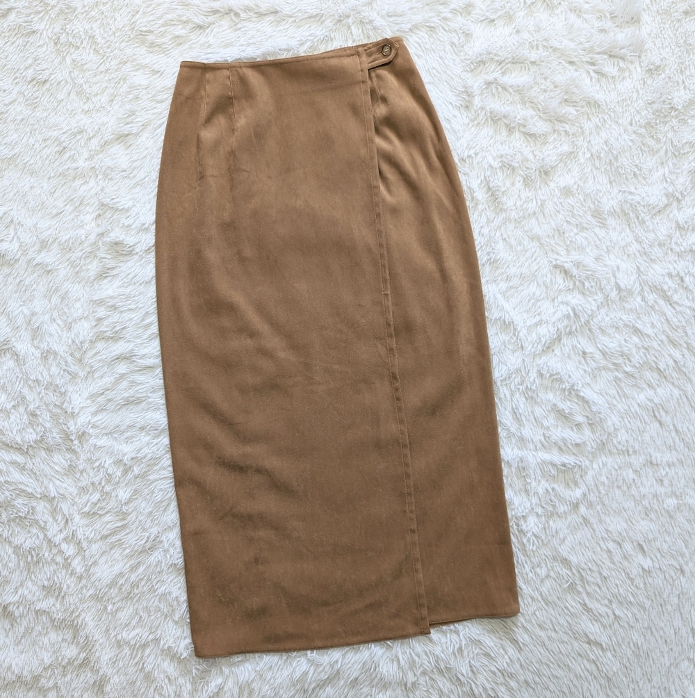 90s Vintage Talbots Tan Faux Suede Wrap Style Soft Boho Midi Skirt Size 4